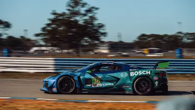 Robert Wickens in the DXDT Racing Corvette Z06 GT3.R